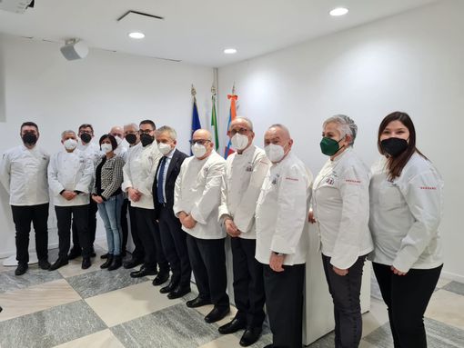 Regione Piemonte e Unione Cuochi Piemontesi insieme per promuovere i prodotti agroalimentari di qualità e la cultura gastronomica regionale Regione Piemonte e Unione Cuochi Piemontesi insieme per promuovere i prodotti agroalimentari di qualità e la cultura gastronomica regionale