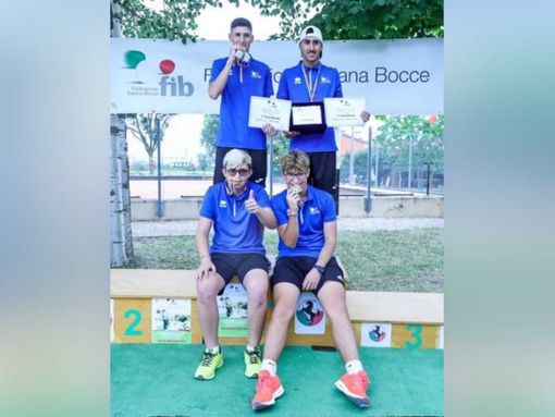 I giovani valfeneresi campioni d'Italia under 15 e under 18 di bocce