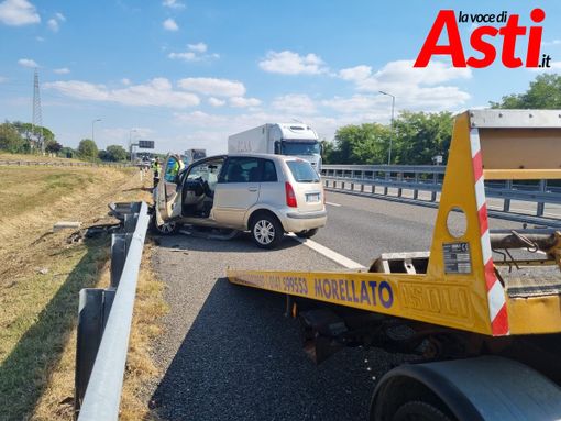 Incidente sul tratto astigiano dell’A21, lievemente ferita un’anziana