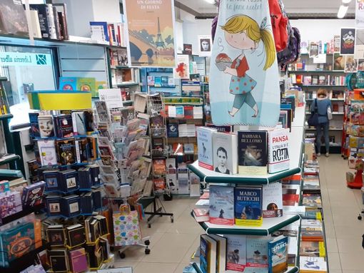 L'interno della libreria L'interno della libreria