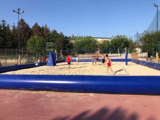 Il campo da beach volley dell'Oratorio Il campo da beach volley dell'Oratorio