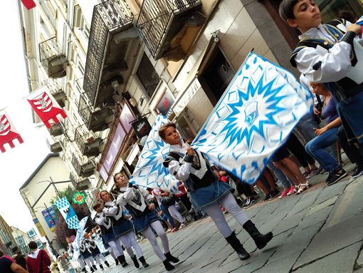 Borgo Viatosto: i giovani sbandieratori e musici al Trofeo Marzocchino Borgo Viatosto: i giovani sbandieratori e musici al Trofeo Marzocchino