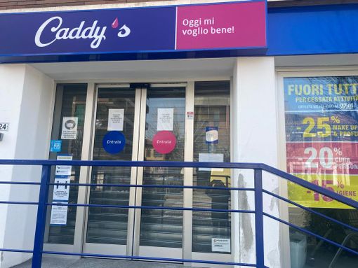 Asti: chiude anche il punto vendita "Caddy's" di corso Torino. Resta attivo quello di piazza Statuto Asti: chiude anche il punto vendita "Caddy's" di corso Torino. Resta attivo quello di piazza Statuto