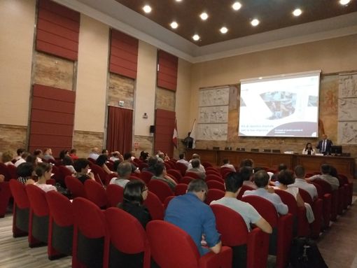 Dalla Camera di commercio arriva il Token Wireless per accedere in sicurezza ai servizi digitali della PA e gestire la propria azienda in tempo reale Dalla Camera di commercio arriva il Token Wireless per accedere in sicurezza ai servizi digitali della PA e gestire la propria azienda in tempo reale