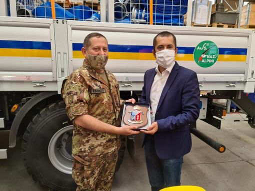 Operazione Luto. Protezione civile ed esercito insieme per i soccorsi durante le alluvioni Operazione Luto. Protezione civile ed esercito insieme per i soccorsi durante le alluvioni