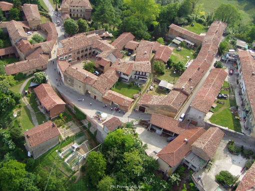 Cerreto d'Arte e il profumo delle rose