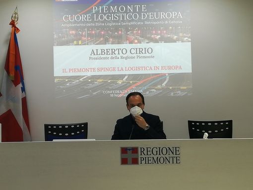 "Non siamo più Nord Italia, ma centro Europa". Approvata delibera con le zone candidate a "retroporto" dove potranno insediarsi le aziende della logistica in condizioni particolari "Non siamo più Nord Italia, ma centro Europa". Approvata delibera con le zone candidate a "retroporto" dove potranno insediarsi le aziende della logistica in condizioni particolari