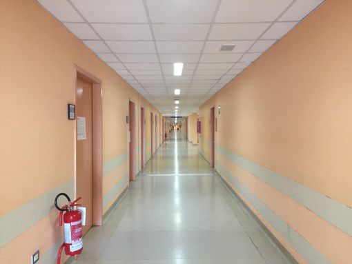 Ospedale Cardinal Massaia di Asti: 10 positivi in Medicina, sospese le visite nel reparto Ospedale Cardinal Massaia di Asti: 10 positivi in Medicina, sospese le visite nel reparto