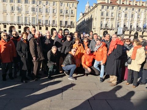 Tutto il mondo economico piemontese in piazza a Torino per ribadire il Sì alla Tav (VIDEO) Tutto il mondo economico piemontese in piazza a Torino per ribadire il Sì alla Tav (VIDEO)