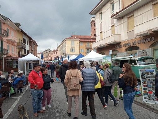 Grande successo per la 44^ "Fiera d'Autunno di Caraglio e Valle Grana" (FOTO e VIDEO) Grande successo per la 44^ "Fiera d'Autunno di Caraglio e Valle Grana" (FOTO e VIDEO)