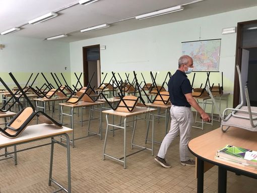 Scuola, la rabbia del Piemonte: "Dall'incontro con il Governo l'ennesimo nulla di fatto" Scuola, la rabbia del Piemonte: "Dall'incontro con il Governo l'ennesimo nulla di fatto"