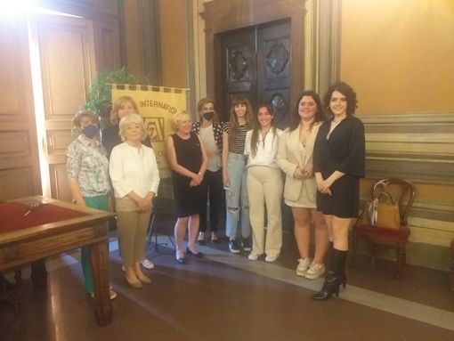 Assegnata la borsa di studio dello Zonta Club di Asti Assegnata la borsa di studio dello Zonta Club di Asti