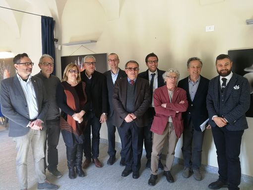 Sindaci e amministratori con Gianfranco Miroglio Sindaci e amministratori con Gianfranco Miroglio