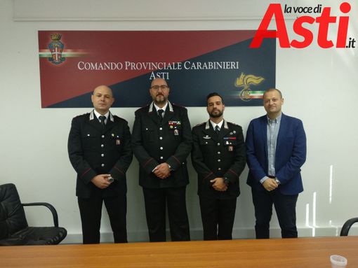 Nella foto, da sinistra: il cap. Alessandro Caprio, il maggiore Lorenzo Repetto, il cap. Alessandro Guglielmo e il ten. Roberto Iandiorio. Assente il comandante provinciale, ten. col. Pierantonio Breda, poichè impegnato in una riunione in Prefettura Nella foto, da sinistra: il cap. Alessandro Caprio, il maggiore Lorenzo Repetto, il cap. Alessandro Guglielmo e il ten. Roberto Iandiorio. Assente il comandante provinciale, ten. col. Pierantonio Breda, poichè impegnato in una riunione in Prefettura