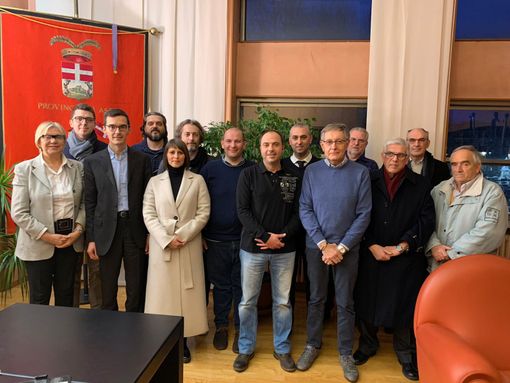 Il presidente Lanfranco con il consiglio direttivo della Croce Verde Il presidente Lanfranco con il consiglio direttivo della Croce Verde