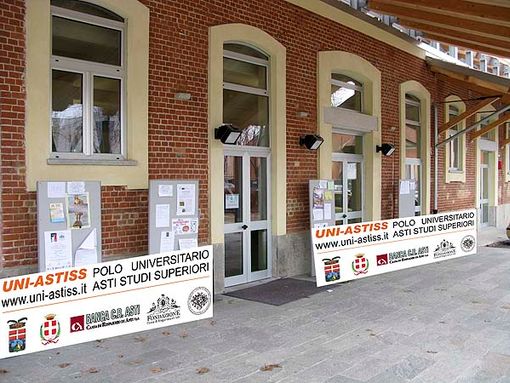 Polemiche polo universitario di Asti, continuano le riflessioni politiche Polemiche polo universitario di Asti, continuano le riflessioni politiche