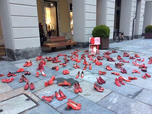 Un sondaggio per raccontare violenze di genere: ad Asti raccolti 28 casi di violenza sessuale. Il 47% ha subito violenza psicologica, verbale o economica