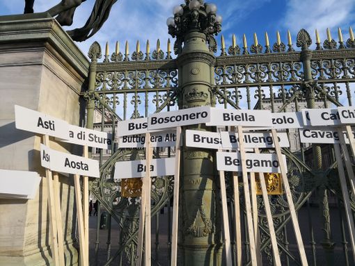 Il nord Italia scende in piazza a Torino per il sì Tav Il nord Italia scende in piazza a Torino per il sì Tav