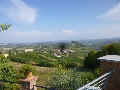La splendida vista che si gode dal punto panoramico di Frazione San Michele La splendida vista che si gode dal punto panoramico di Frazione San Michele