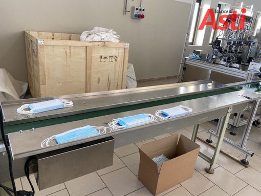 Alla Lema di Montegrosso, si producono mascherine chirurgiche interamente Made in Italy)