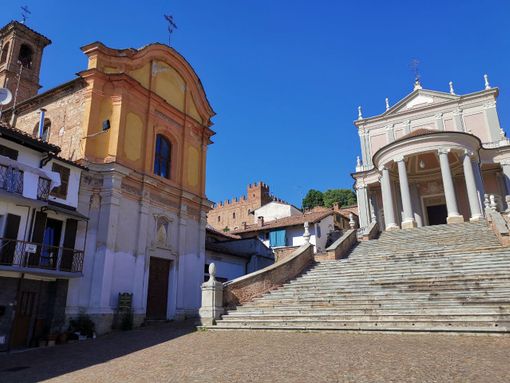 Al via "Montemagno sotto le stelle": Un'esplosione di musica e cultura nel cuore del pease Al via "Montemagno sotto le stelle": Un'esplosione di musica e cultura nel cuore del pease