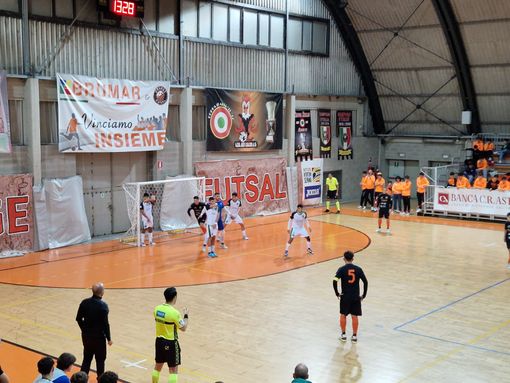 Calcio a 5: gli Orange si impongono su L84 dopo una partita combattutissima