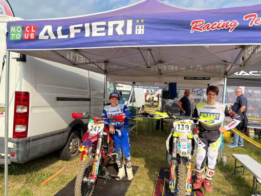 I piloti Marco Orsi (125 mini) e Bartek Scarfello (Junior) I piloti Marco Orsi (125 mini) e Bartek Scarfello (Junior)