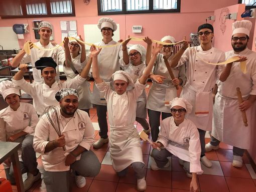 L'Istituto Penna di San Damiano al Salone dell'orientamento di Asti il 7 dicembre