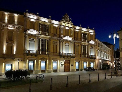 Dalla Banca di Asti e Fab all'Esselunga: cordata di solidarietà per fronteggiare insieme l'emergenza sanitaria