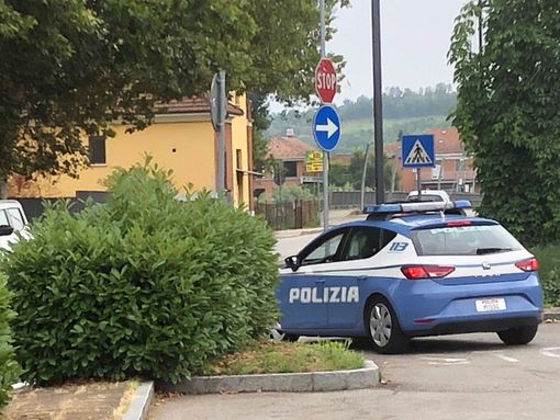 Una Volante della Questura astigiana Una Volante della Questura astigiana