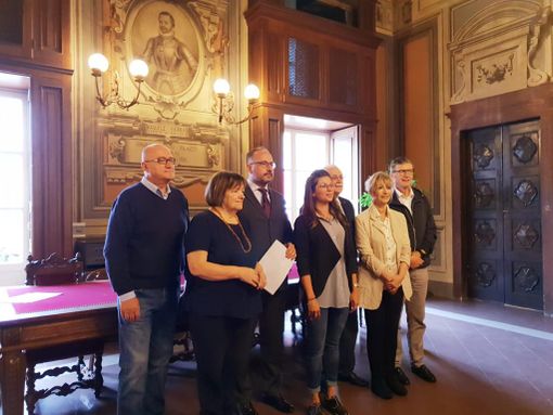 75 quintali di alimenti, 150 volontari, 18 supermercati e negozi coinvolti, 500 chili di cibo per animali