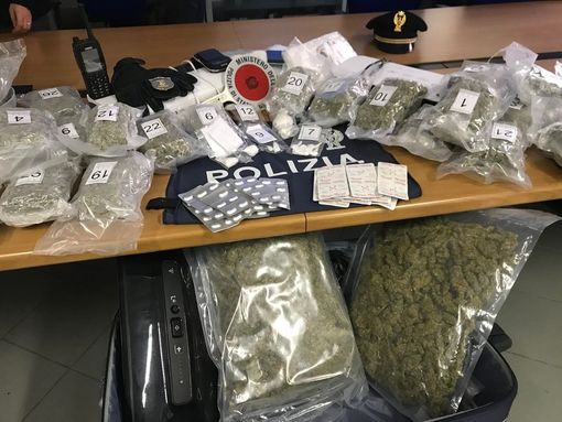 Sei chili di marijuana, cocaina e 250 pasticche di Subutex: maxi sequestro di droga da destinarsi anche ad Asti[VIDEO]