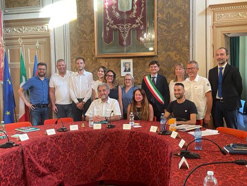 A Villanova si è insediata la nuova amministrazione. Il sindaco Peretti: "Mi auguro che questo Consiglio Comunale sarà luogo di un sano confronto e di condivisione di idee e di progetti"