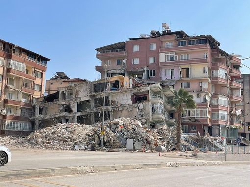 Dal Piemonte alla Turchia, prima settimana per la Maxiemergenza. Situazione drammatica, ma c’è spazio per la vita