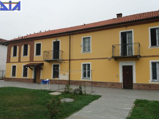 Confiscati beni per tre milioni di euro a nomade di Asti, provento di reati e numerose rapine in villa Confiscati beni per tre milioni di euro a nomade di Asti, provento di reati e numerose rapine in villa