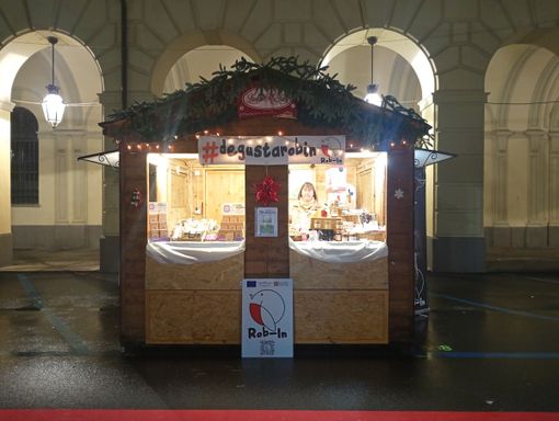 Natale con il “pettirosso”: nei nidi di Rob-in i migliori prodotti enogastronomici del territorio per regali gustosi Natale con il “pettirosso”: nei nidi di Rob-in i migliori prodotti enogastronomici del territorio per regali gustosi