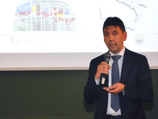 Enrico Berruti, Responsabile Servizio Mercato, Gruppo C.R.Asti” Enrico Berruti, Responsabile Servizio Mercato, Gruppo C.R.Asti”