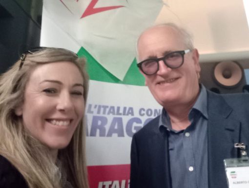 L'avvocato Alberto Costanzo con la responsabile astigiana di Italexit Chiara Chirio L'avvocato Alberto Costanzo con la responsabile astigiana di Italexit Chiara Chirio
