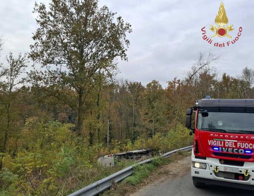 Furgone fuori strada a Villafranca d’Asti: si ribalta in una scarpata