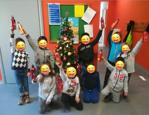 Castelnuovo Belbo promuove la sostenibilità a scuola: distribuite borracce in alluminio agli studenti