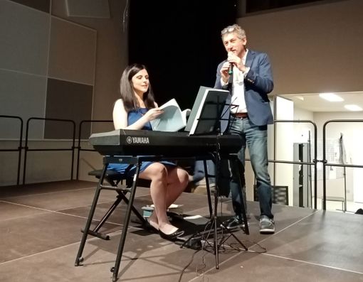 San Damiano: la pianista Ernesta Aufiero ha ‘incantato’ gli ospiti del Foro Boario San Damiano: la pianista Ernesta Aufiero ha ‘incantato’ gli ospiti del Foro Boario