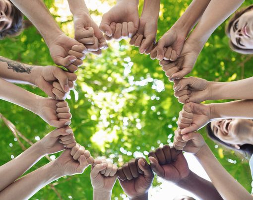 Firmata la nuova legge regionale che regolamenta il Terzo settore