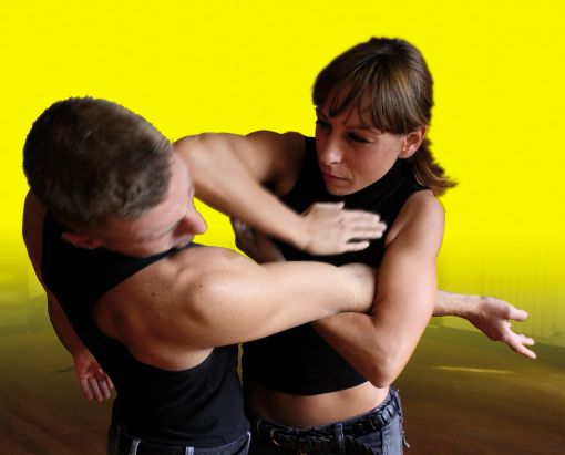 &quot;In difesa, non più indifesa&quot;: seminario sulla difesa personale delle donne