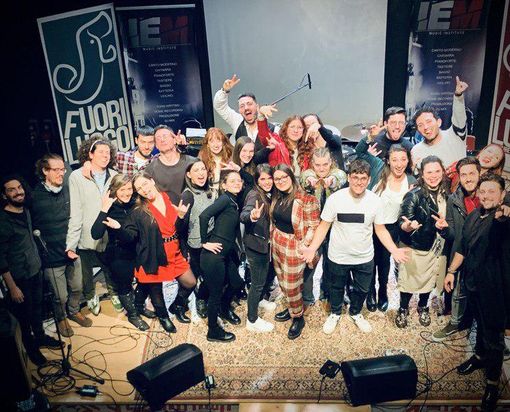 Domenica al FuoriLuogo torna l'appuntamento con il Sunday Night Live Domenica al FuoriLuogo torna l'appuntamento con il Sunday Night Live