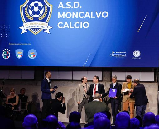 Bella premiazione per il Moncalvo calcio, alla Nuvola Lavazza di Torino, nella prima &quot;Golden Hearts&quot;