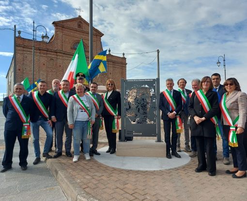 Nel comune di Lu e Cuccaro Monferrato il volto di Nils Liedholm scolpito nell’acciaio Nel comune di Lu e Cuccaro Monferrato il volto di Nils Liedholm scolpito nell’acciaio