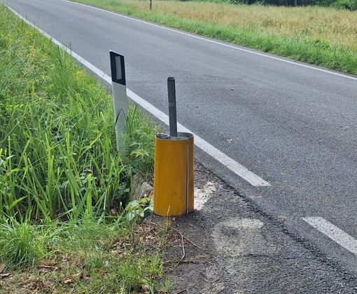 Il paletto segnalato come pericoloso