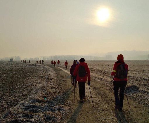 Una delle passeggiate del Nordic Walking Asti Una delle passeggiate del Nordic Walking Asti