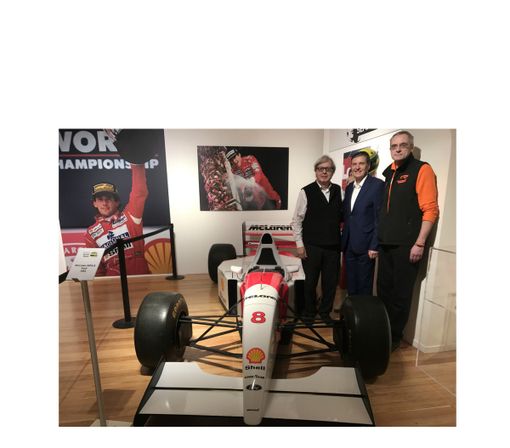 Sorpresa alla mostra su Ayrton Senna. Arriva Vittorio Sgarbi