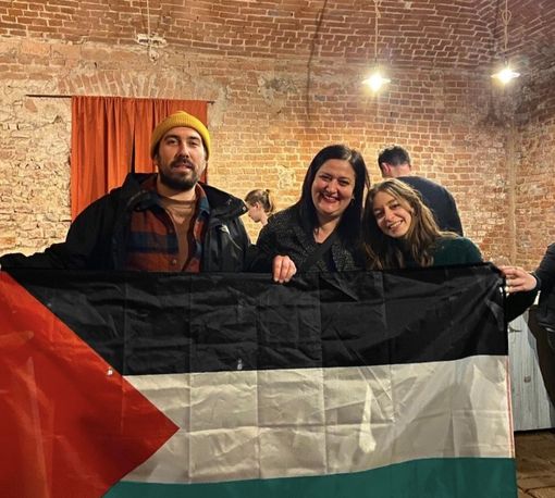 Mauro Bosia, capogruppo di Uniti si può, Carla Cocilova, disk dipartimento internazionale ARCI Toscana, e Claudia Rozzo, presidente di A Sinistra - Casa del Popolo